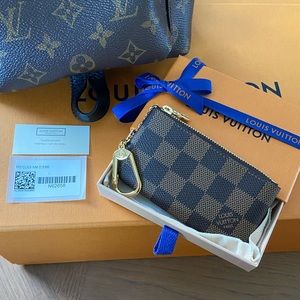 NWT💖 Louis Vuitton Key Pouch